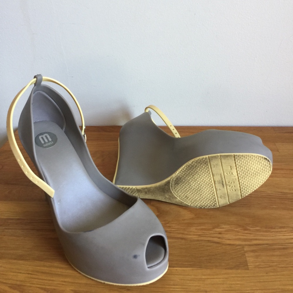 Melissa wedges